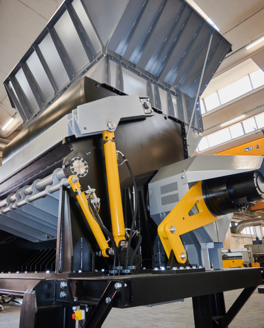 MACINATORE MONOALBERO IDRAULICO XH MACINATORE MONOALBERO IDRAULICO XH